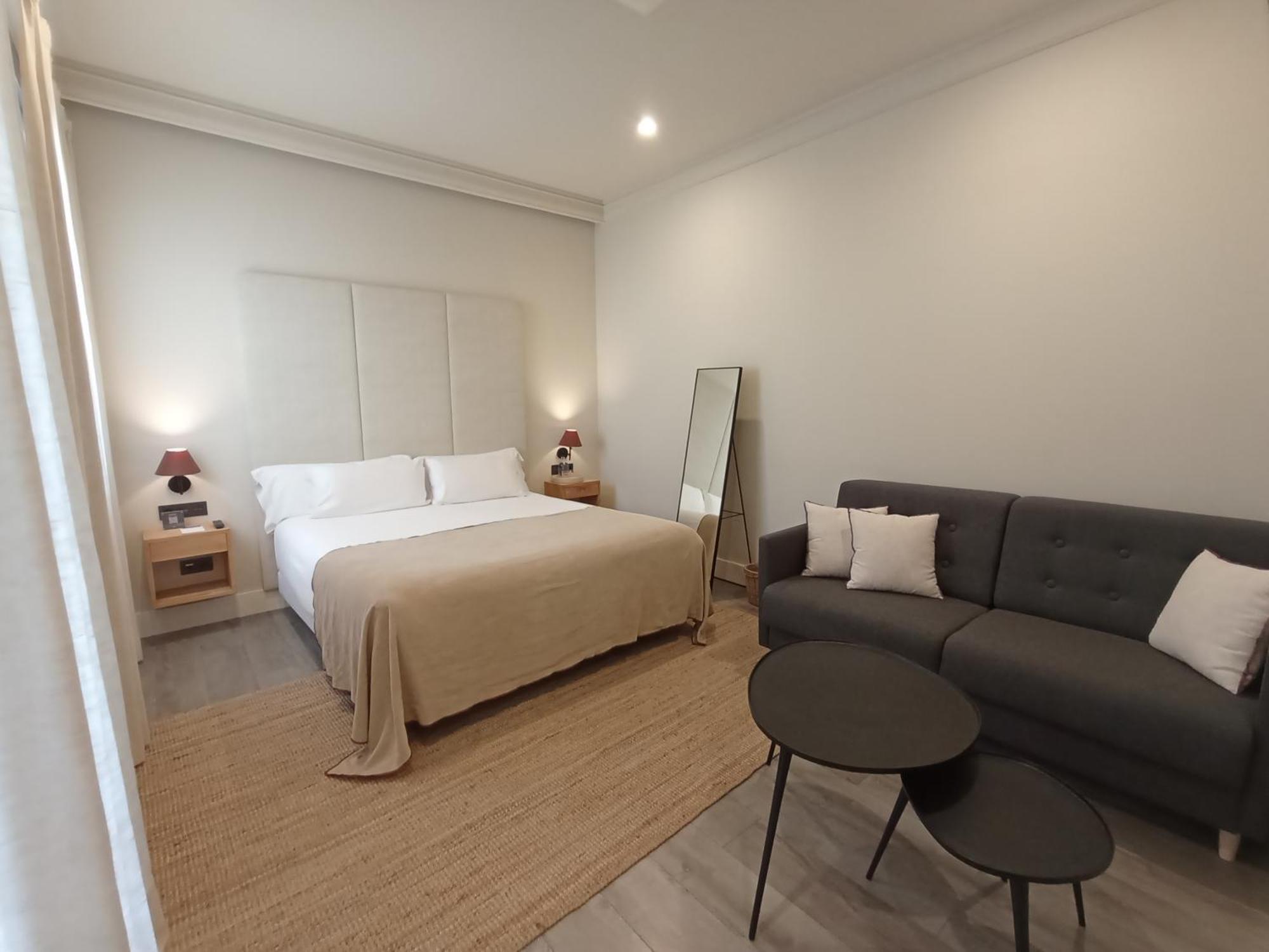 Uma Suites Parada Del Marques Севілья Екстер'єр фото
